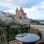 Sea And Land View Appartamento